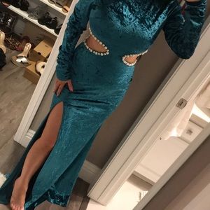 Beautiful turquoise gown